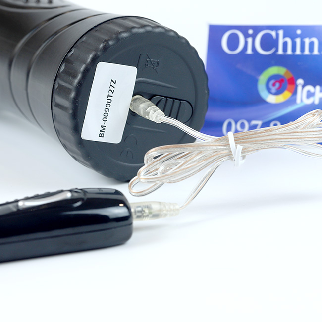 Pussy Vibration kết nối với remote bằng dây dẫn cách điện