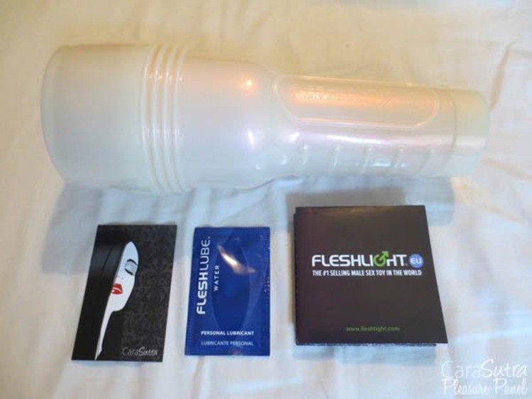 Fleshlight Girls hậu môn Mia Malkova