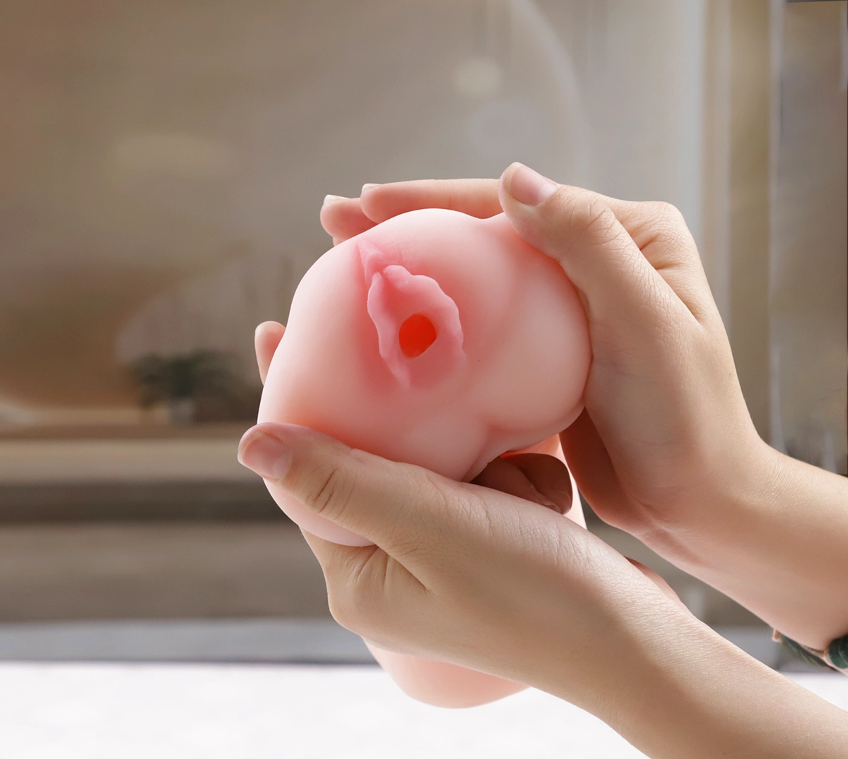 Phần miệng âm đạo co giãn một cách dễ dàng