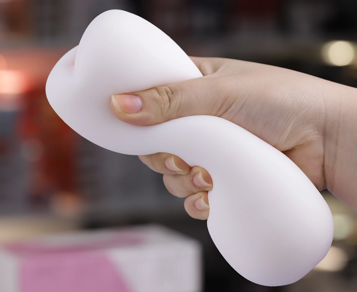 Âm đạo giả Miiko vô cùng mịn màng