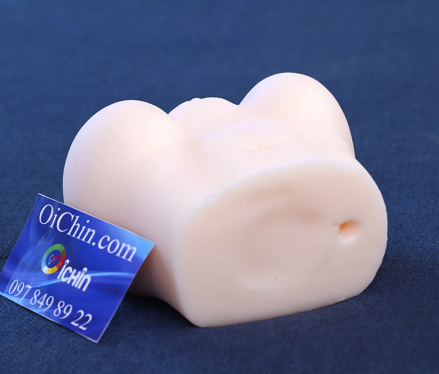 Cấu tạo 2 lỗ âm đạo và hậu môn mềm mịn như thật