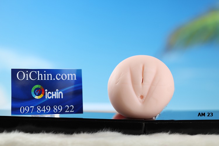 một chiếc âm đạo giả cực múp, lỗ bé xíu như gái mới lớn.