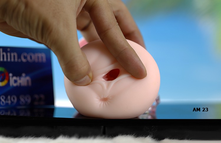 bên trong lỗ có các nhú gai tròn silicon, êm mịn, cọ xát kích thích cực sướng