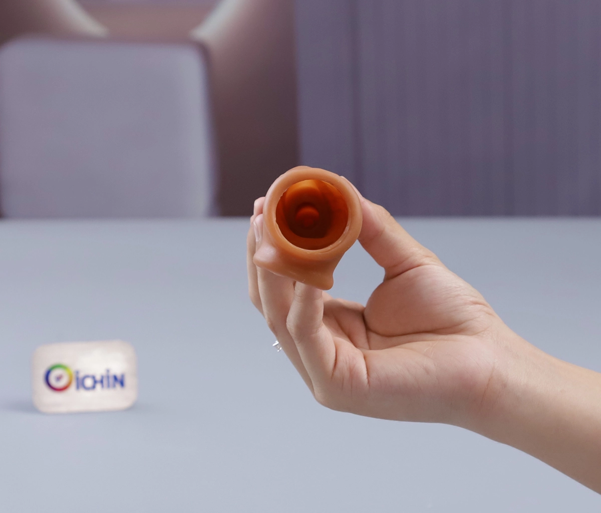 Dụng cụ tình yêu cầm tay dễ dàng