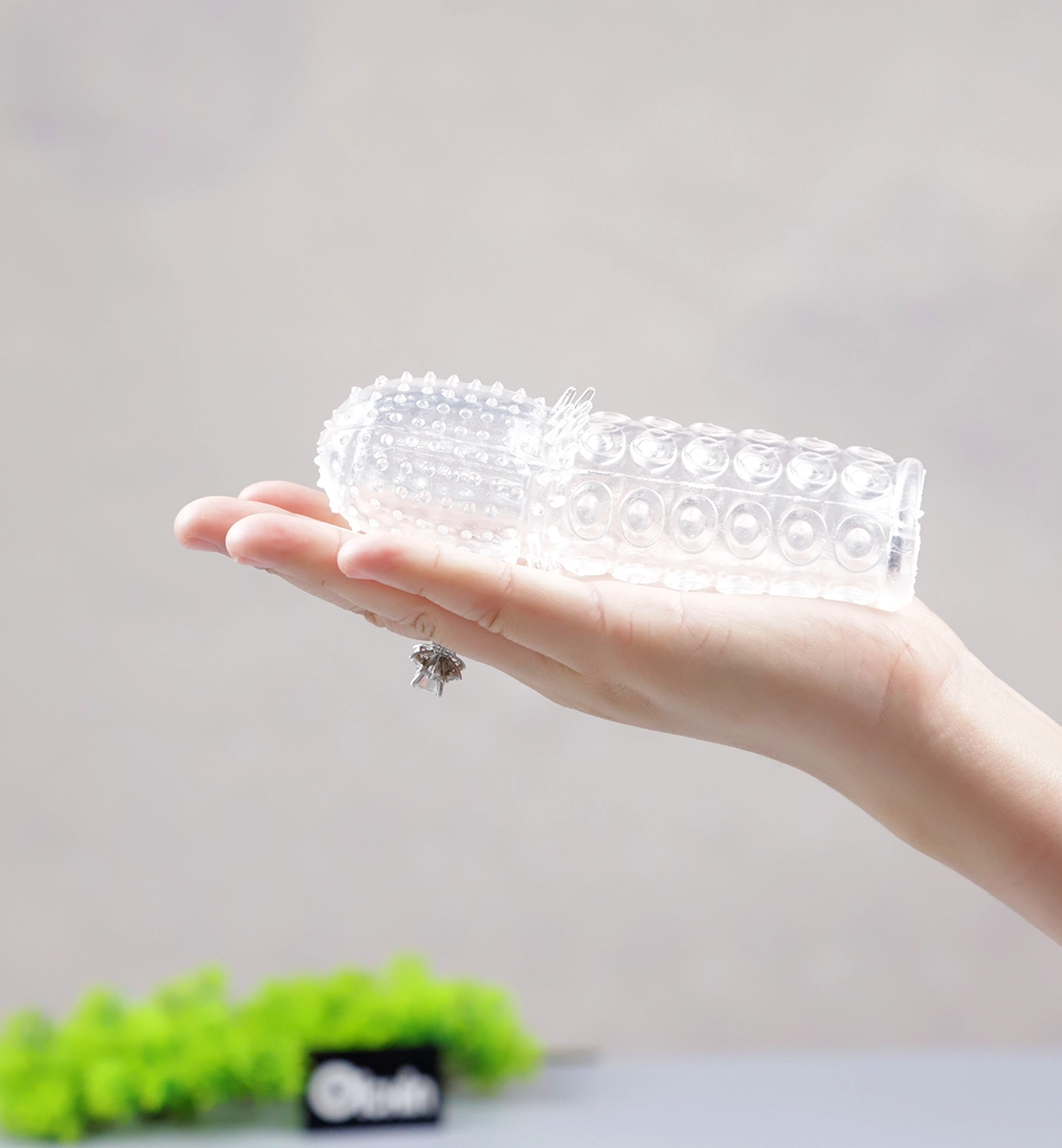 Nhẹ nhàng nằm trong lòng bàn tay