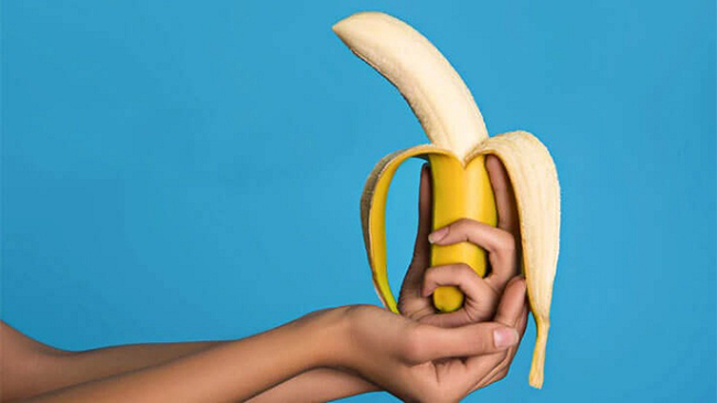 Hãy chơi đùa với “thanh kiếm” của chàng