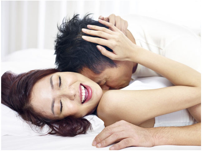 Vùng ngực chắc chắn là nơi kích thích không thể bỏ qua Vùng ngực chắc chắn là nơi kích thích không thể bỏ qua