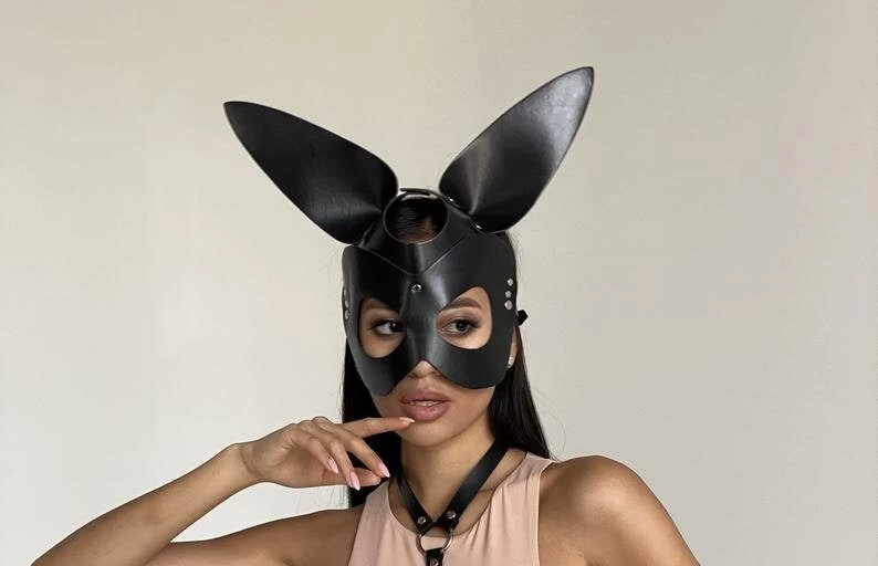 Mặt nạ che mắt