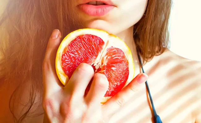 SỬ DỤNG NGÓN TAY ĐỂ THỦ DÂM