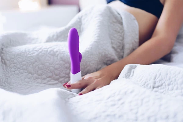 10 điều cần biết khi chọn và sử dụng máy rung, dương vật giả