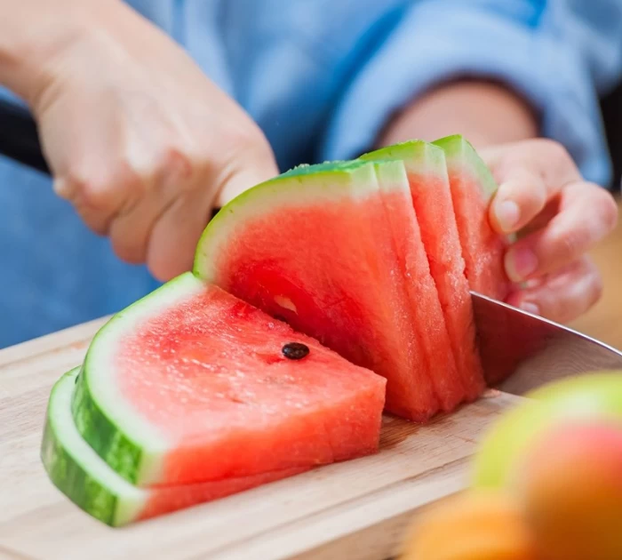 Cải thiện mùi hương bằng dưa hấu