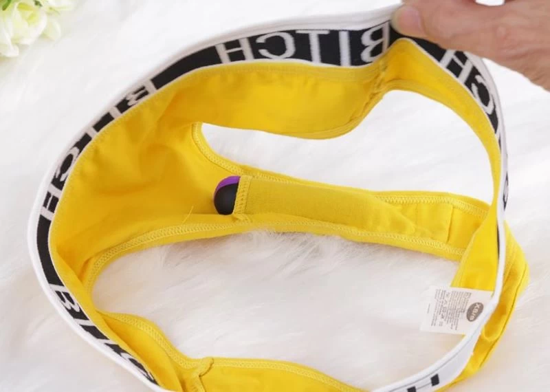 trứng rung gắn quần chup