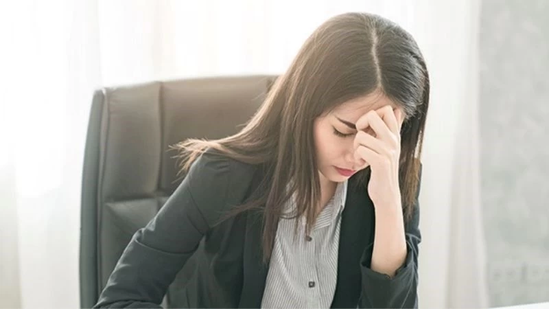 Nữ giới mệt mỏi vì áp lực và stress lâu ngày
