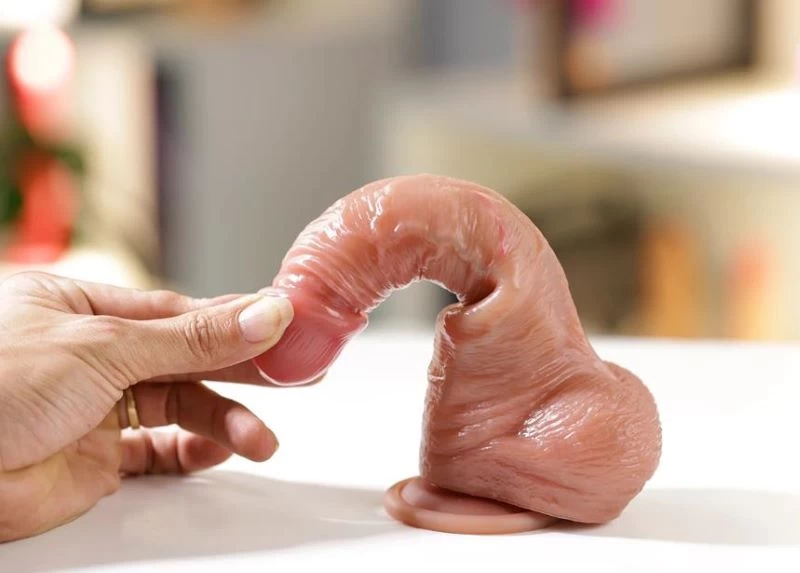 Người mới cần chọn dildos mềm, nhỏ và dễ kiểm soát