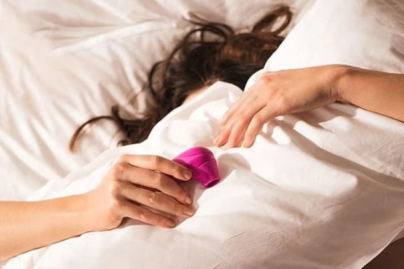 Đừng quên sextoy để có “trợ thủ” giúp bạn chinh phục chồng trong chuyện phòng the