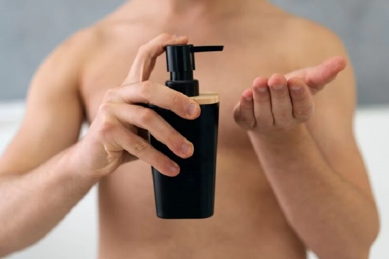 Chai xịt chống xuất tinh sớm giúp nam giới lấy lại phong độ khi “yêu”