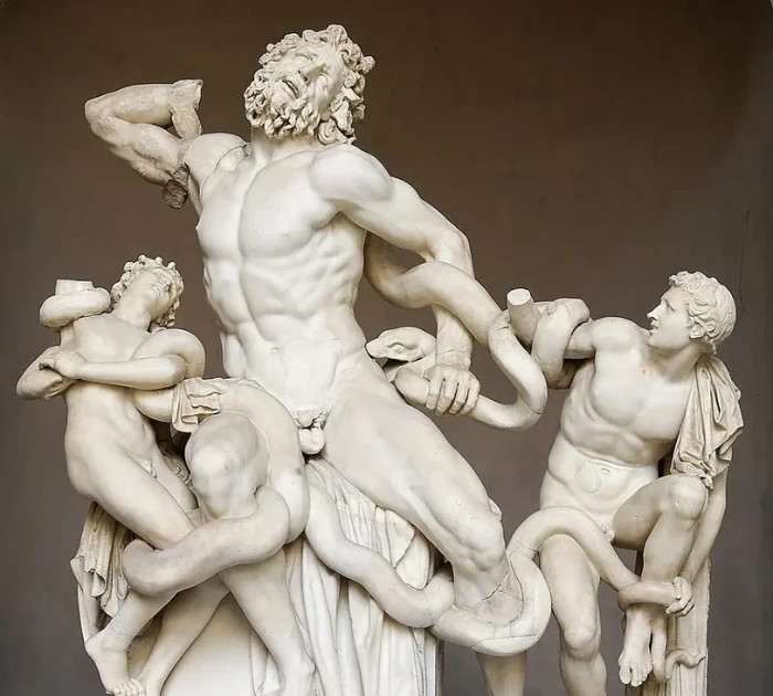 Kiệt tác điêu khắc nam giới Hy Lạp cổ đại khỏa thân, thể hiện sự hoàn mỹ