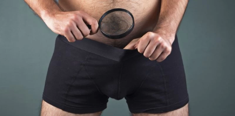 Nam giới lo lắng khi cậu nhỏ kích thước khiêm tốn hơn bạn bè