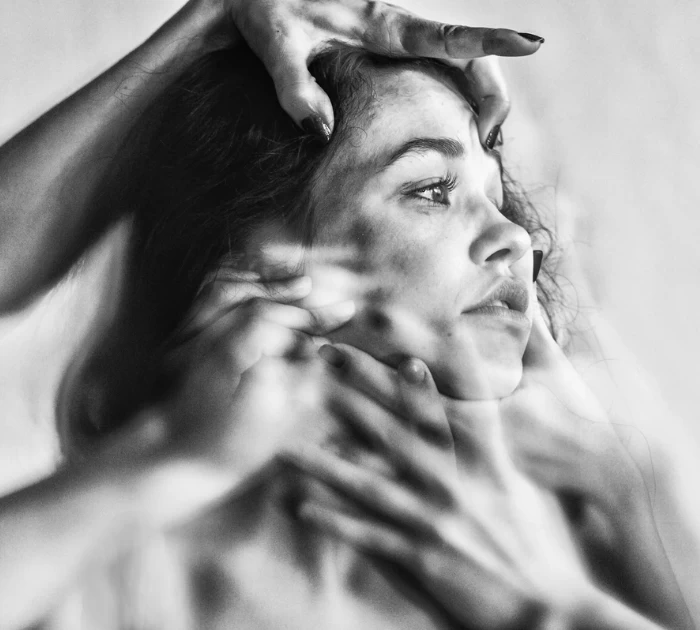 Cơ thể phụ nữ bị áp lực bởi chuẩn mực sắc đẹp xã hội