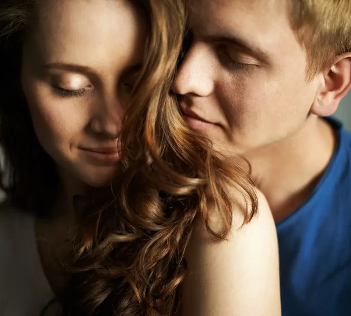 Pheromone - Chất dẫn dụ tình yêu có thật không?