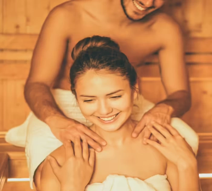 Thư giãn và tăng khoái cảm nhờ dầu massage