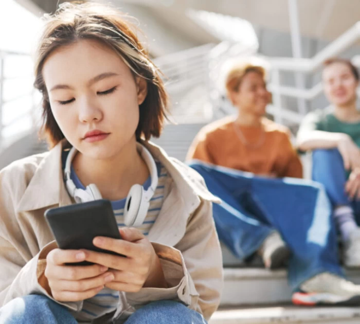 Góc nhìn tâm lý của dậy thì muộn