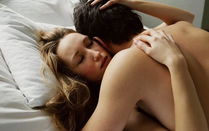 Sử dụng gel bôi trơn giúp cuộc “yêu” trở nên mĩ mãn, trọn vẹn hơn