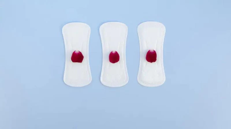 Cuối chu kỳ kinh nguyệt thường có màu đỏ sẫm