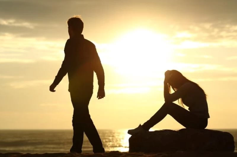 Dứt khoát chấm dứt khi không thay đổi được xu hướng Overlove của đối phương