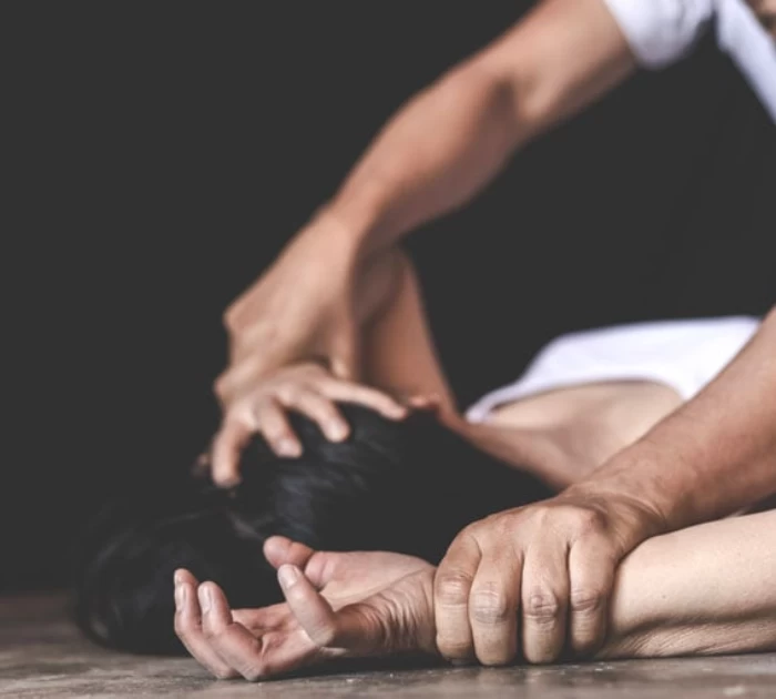 Ám chỉ thô thiển sẽ không giúp quan hệ dễ dàng