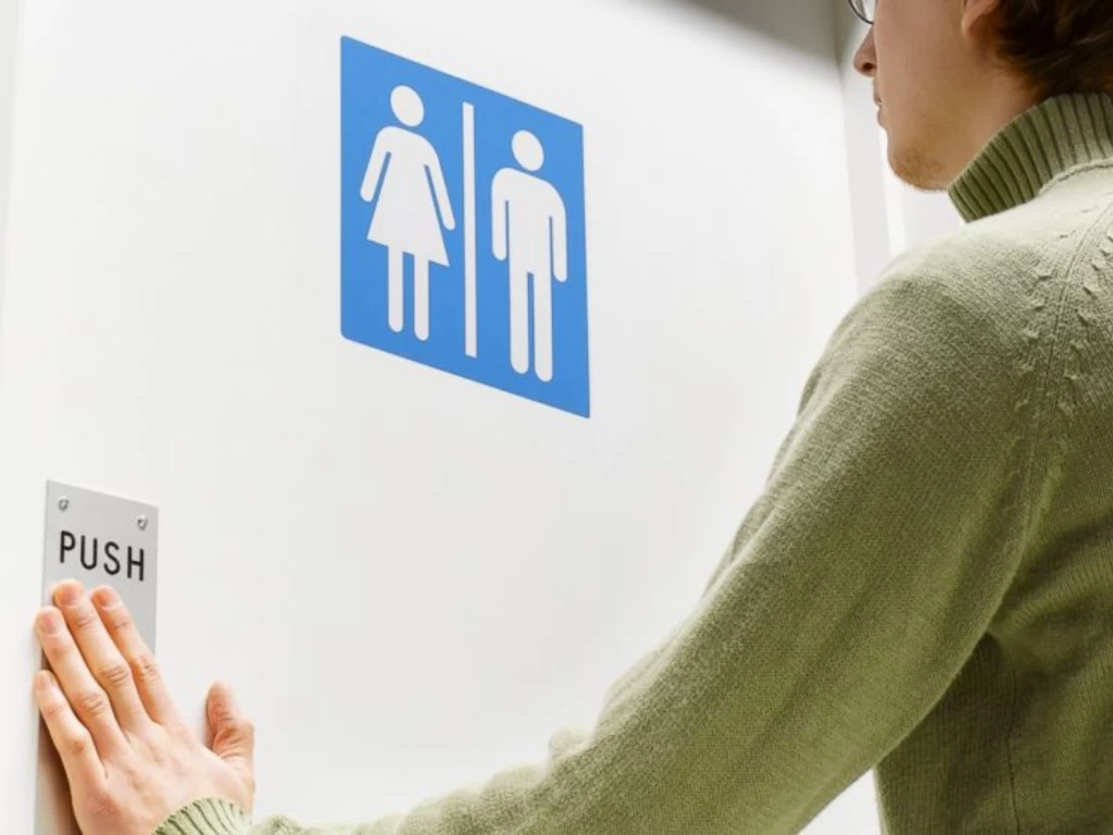 Kể chuyện người lớn sao cho hợp lý