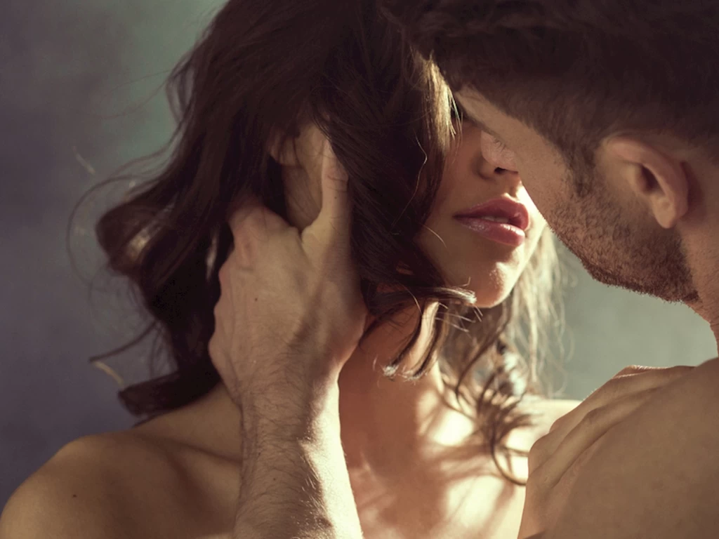 Kể chuyện phòng the cho đối tượng FWB