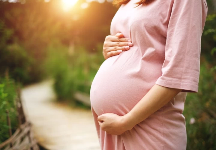 Thách thức từ quá trình mang thai và sinh nở của cô bé