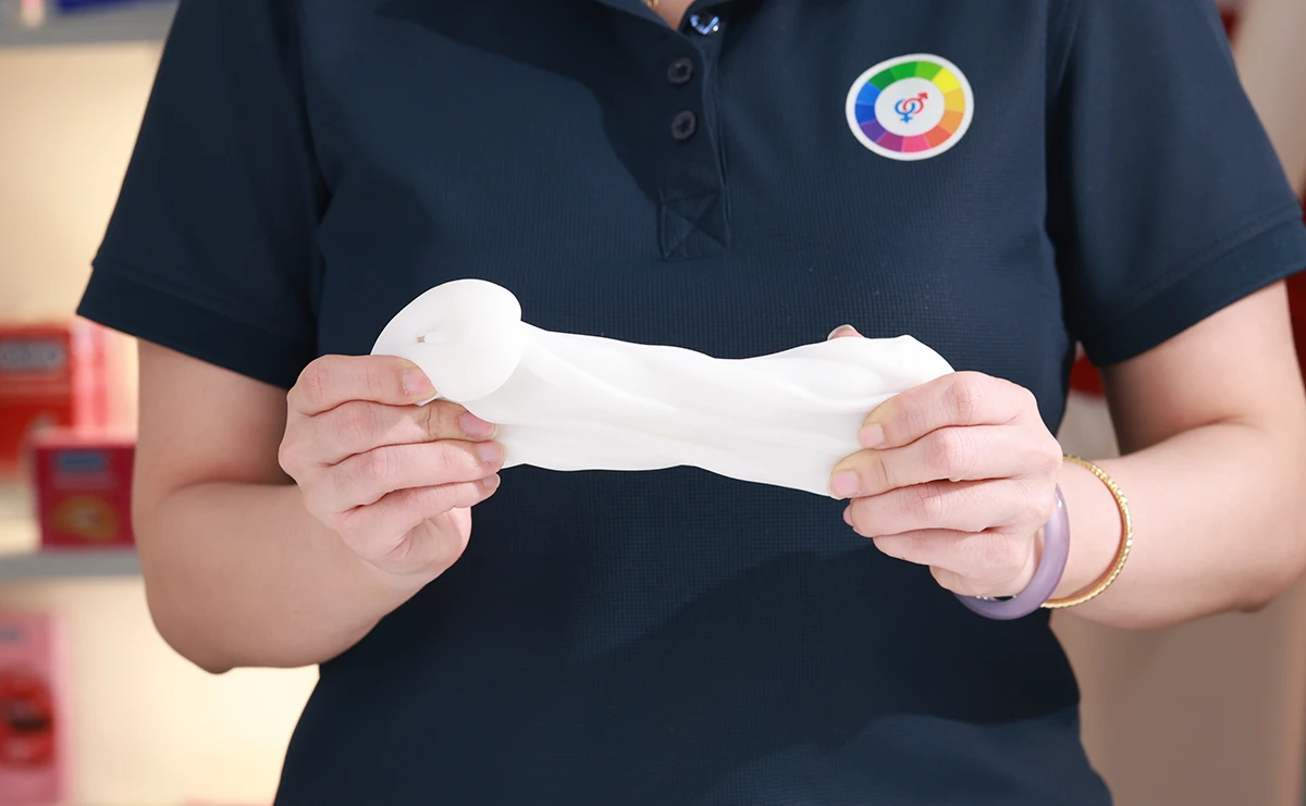 Kéo giãn silicone dễ dàng
