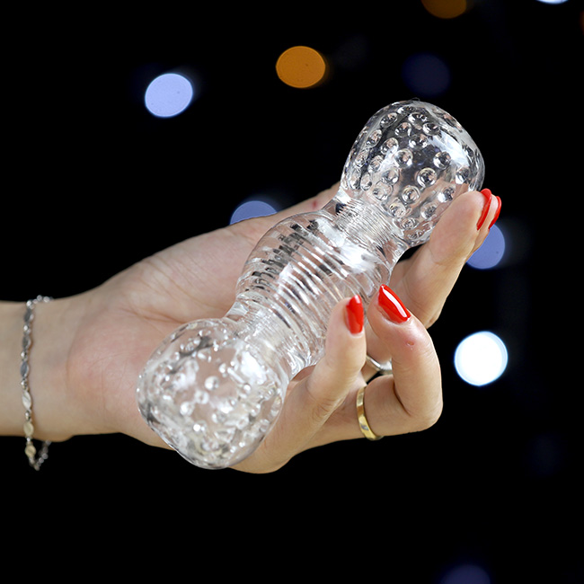 cốc thủ dâm trong suốt kích thước nhỏ gọn vừa tay cầm tiện lợi