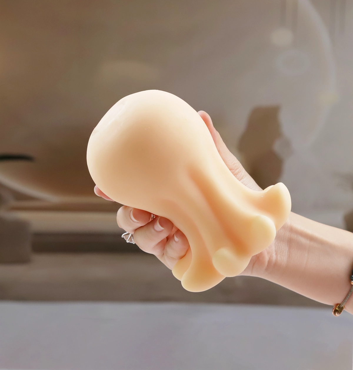 Nhỏ gọn cầm tay dễ dàng