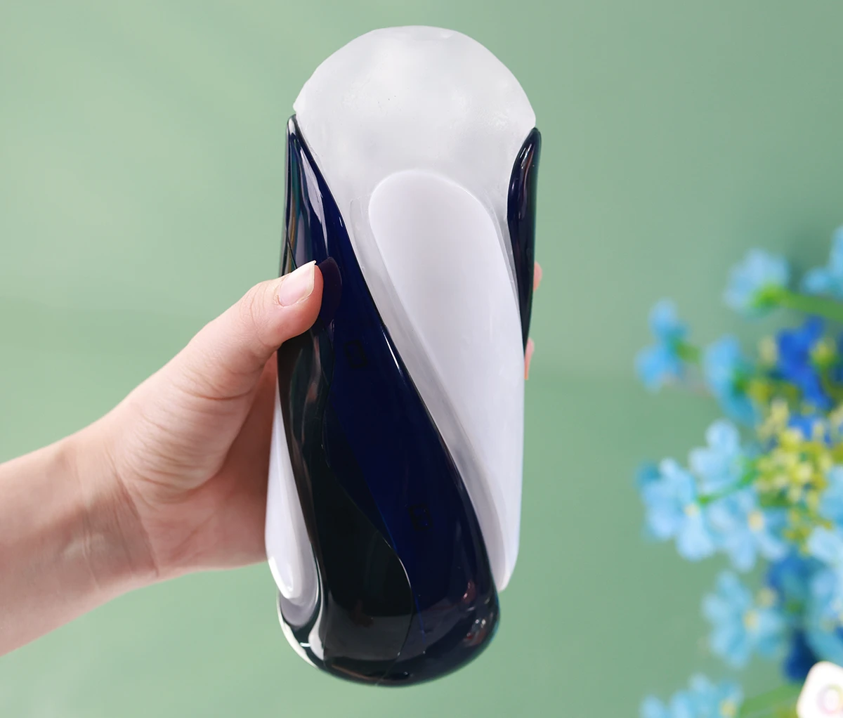 Cốc thủ dâm Tenga Flip 360 xoắn ốc cầm tay hiển thị kích thước