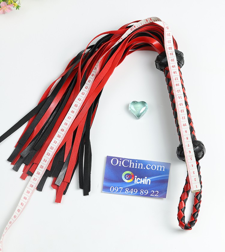 Roi da tình yêu kích dục SM chính hãng màu đỏ Roi da tình yêu kích dục SM chính hãng màu đỏ