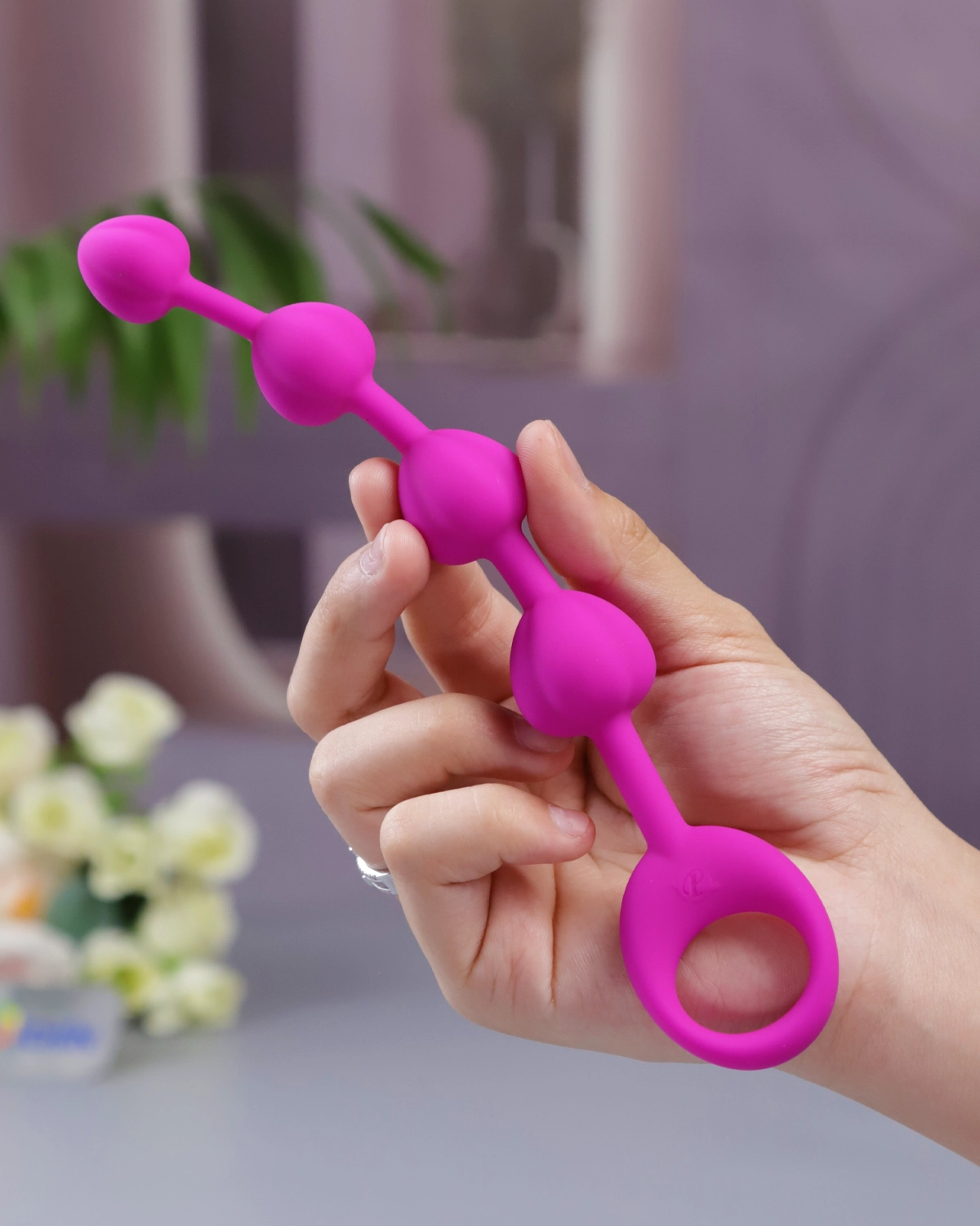 Pretty Love Beeds cầm tay