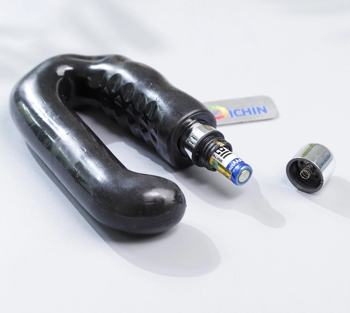 Lắp pin vào bên trong cho động cơ