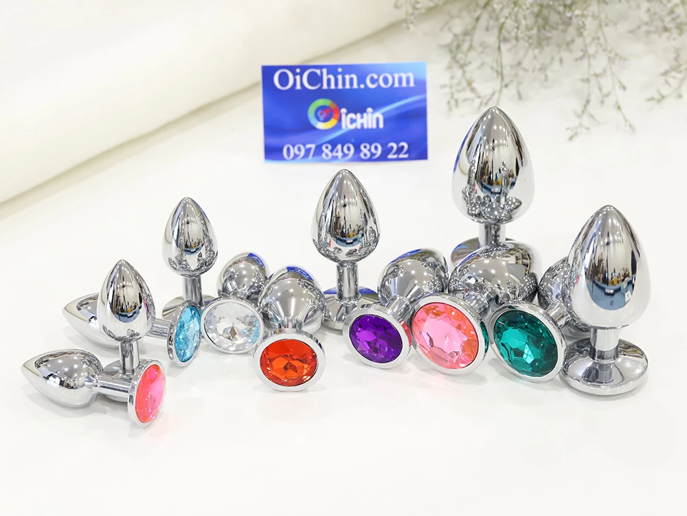 Đồ chơi hậu môn có thiết kế inox kèm đá lấp lánh