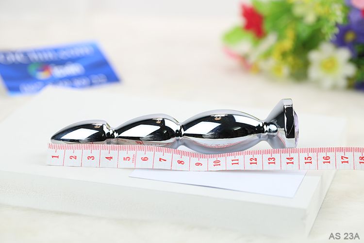 Chất liệu inox kết hợp đá cao cấp