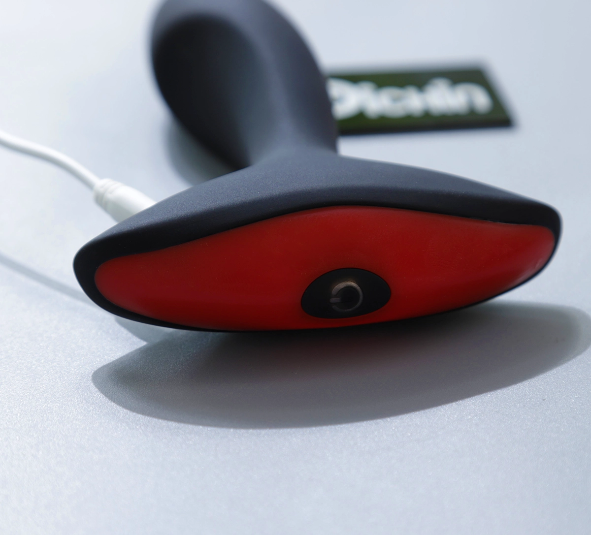 Cắm sạc đèn sẽ đỏ 