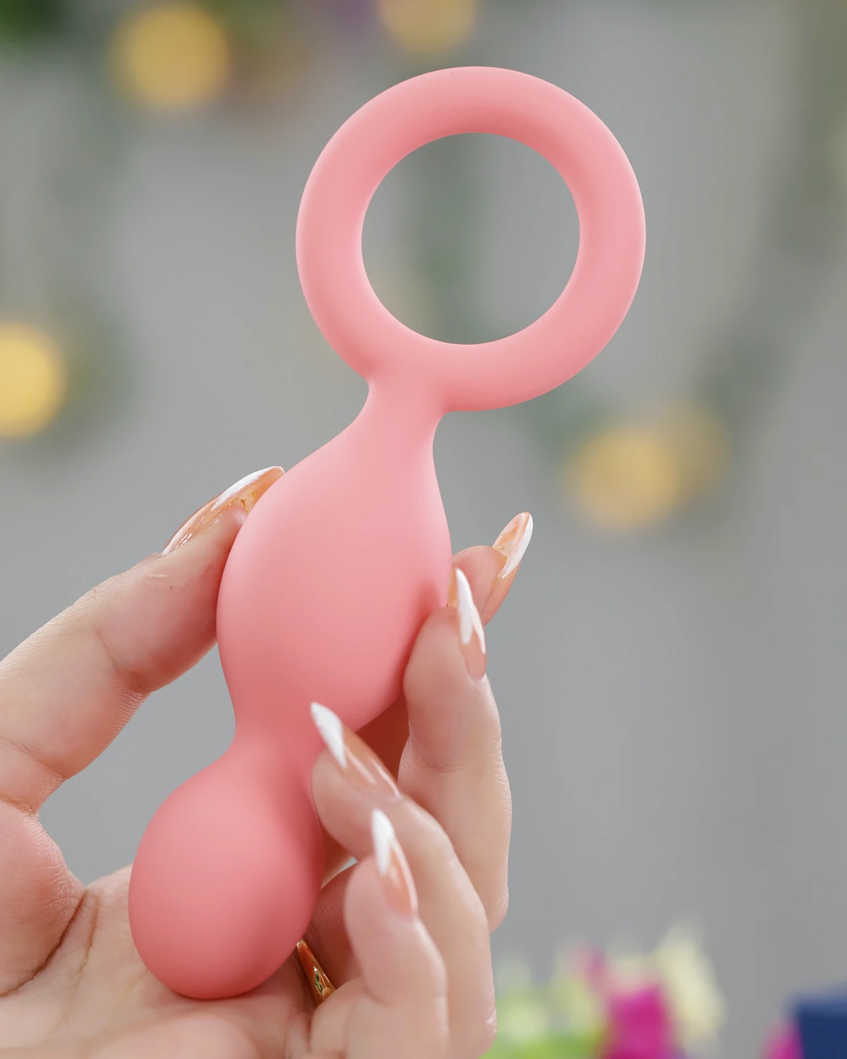 Satisfyer Booty Call màu hồng nhạt