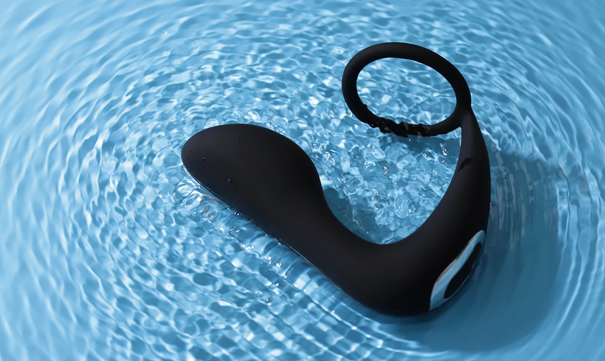 Rung động mạnh mẽ trong nước