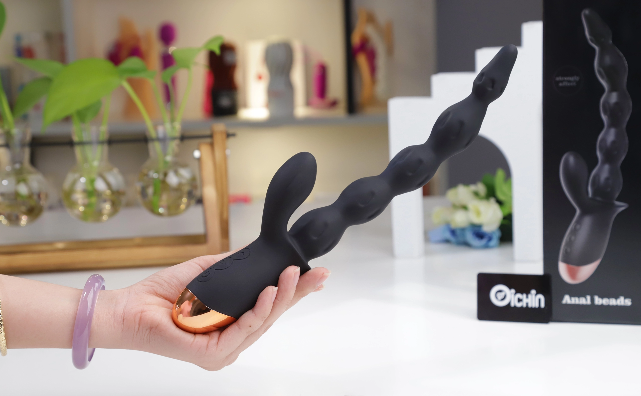 Ảnh chụp thực tế Black Pull Beads tại Oichin Studio