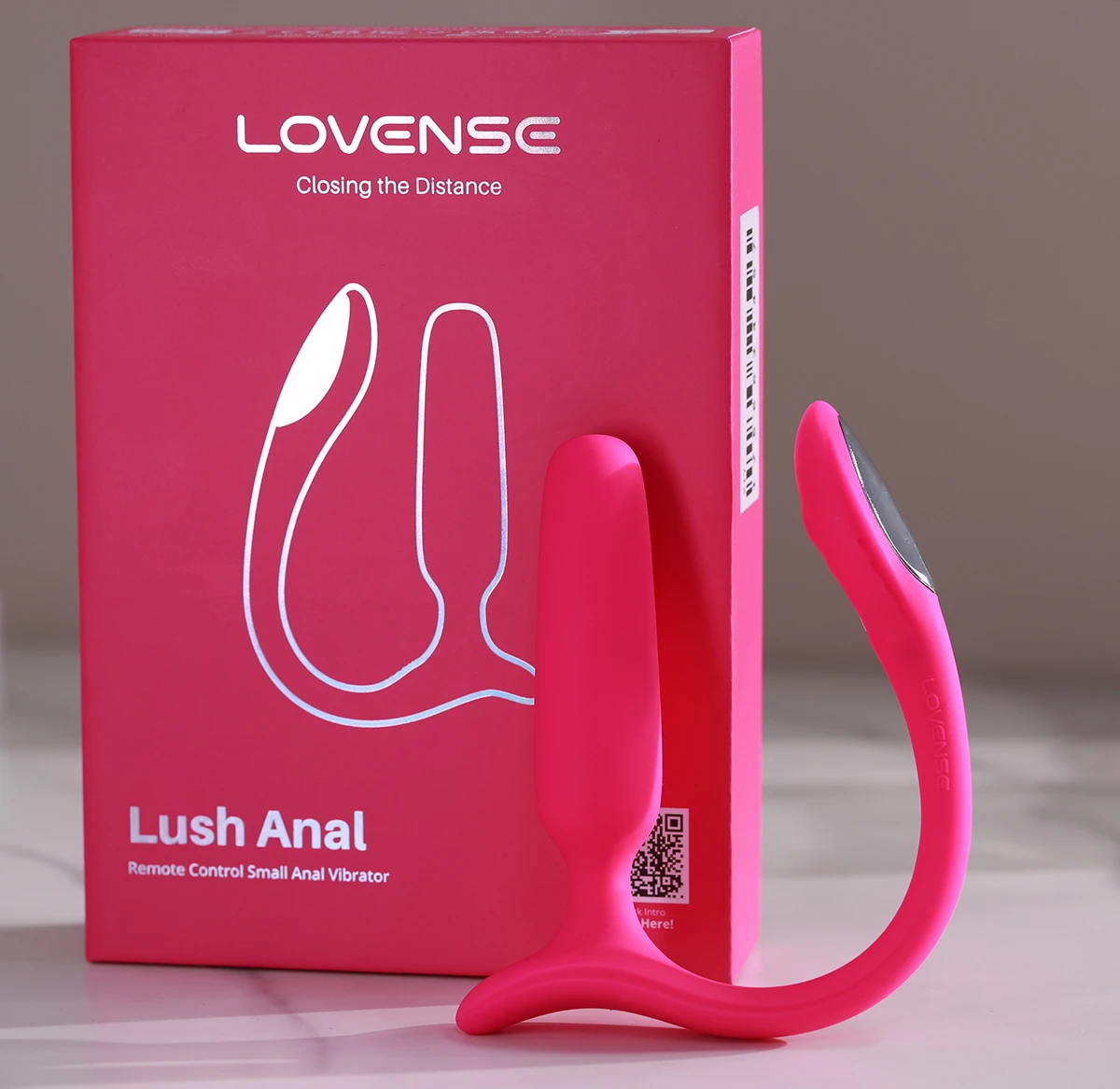 Vỏ hộp cùng sản phẩm Lush Anal