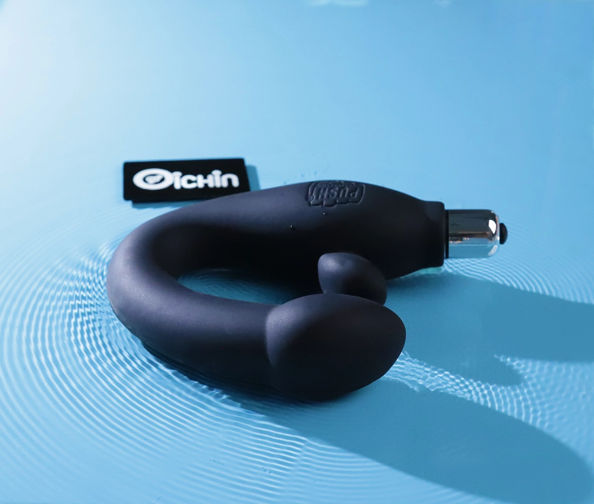Đồ chơi hậu môn Chisa Black Mont rung kích thích dưới nước