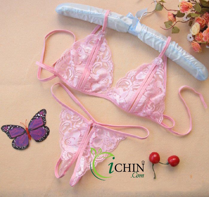 bộ bikini màu hồng