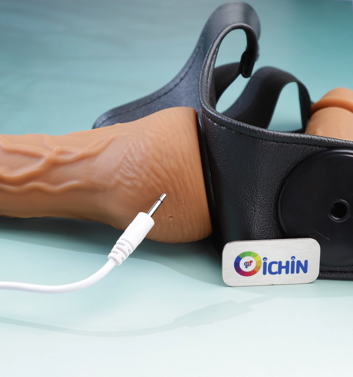 Dây đeo của cu giả sẽ mang đến trải nghiệm mới